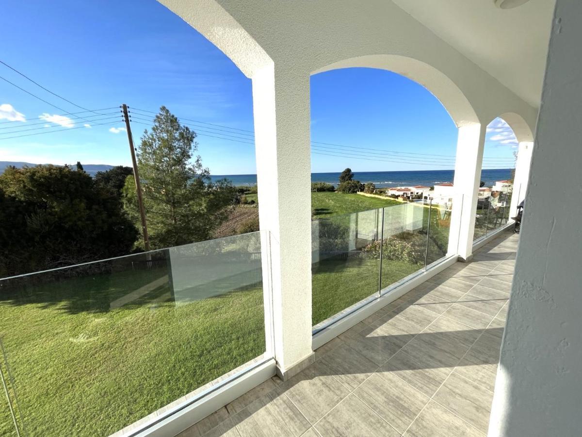 White House Studio With Sea View And Parking Полис Екстериор снимка