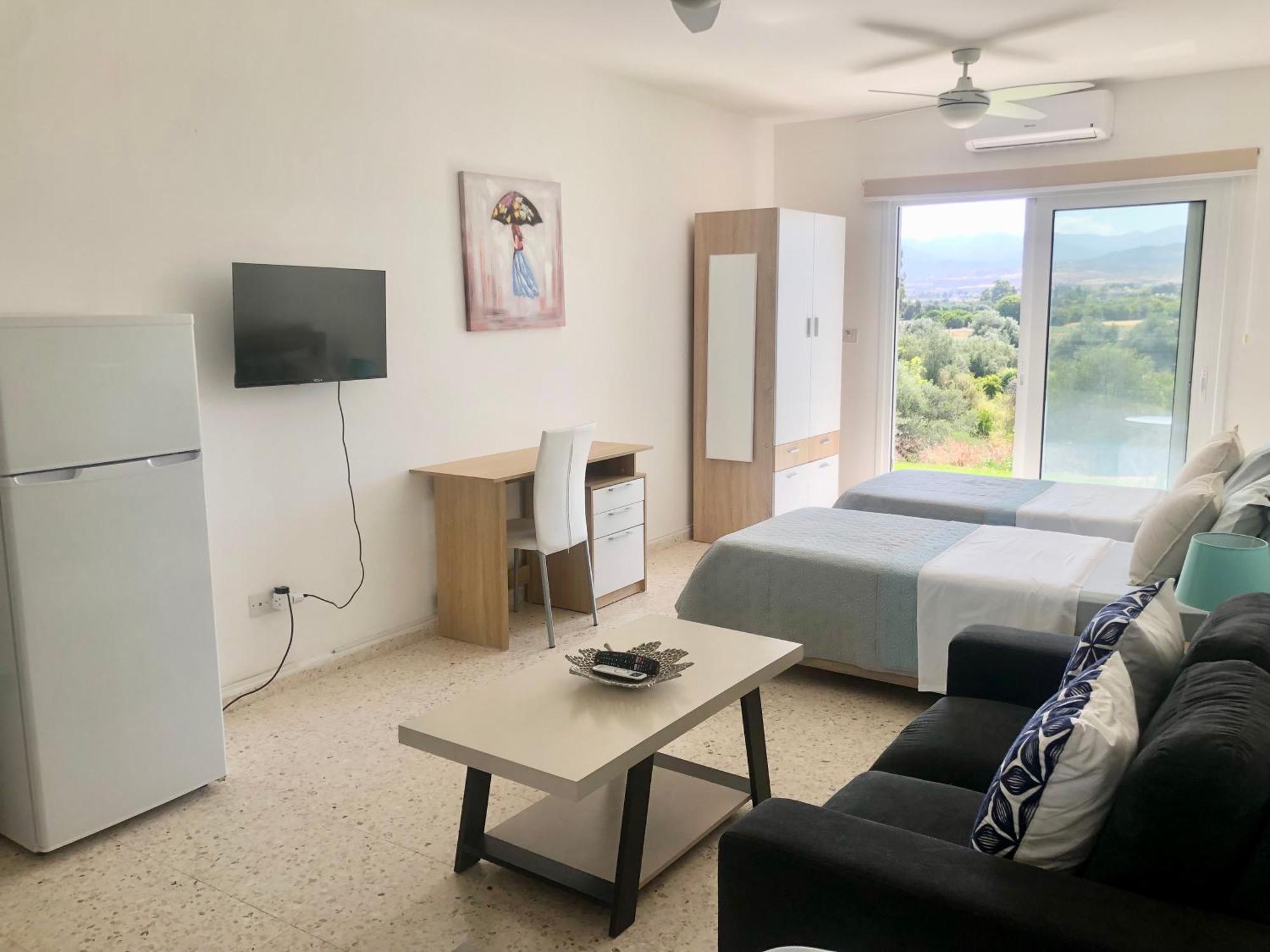 White House Studio With Sea View And Parking Полис Екстериор снимка